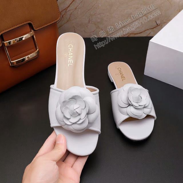 Chanel女鞋 香奈兒2020新款 山茶花平底拖鞋 白花白色  naq1113